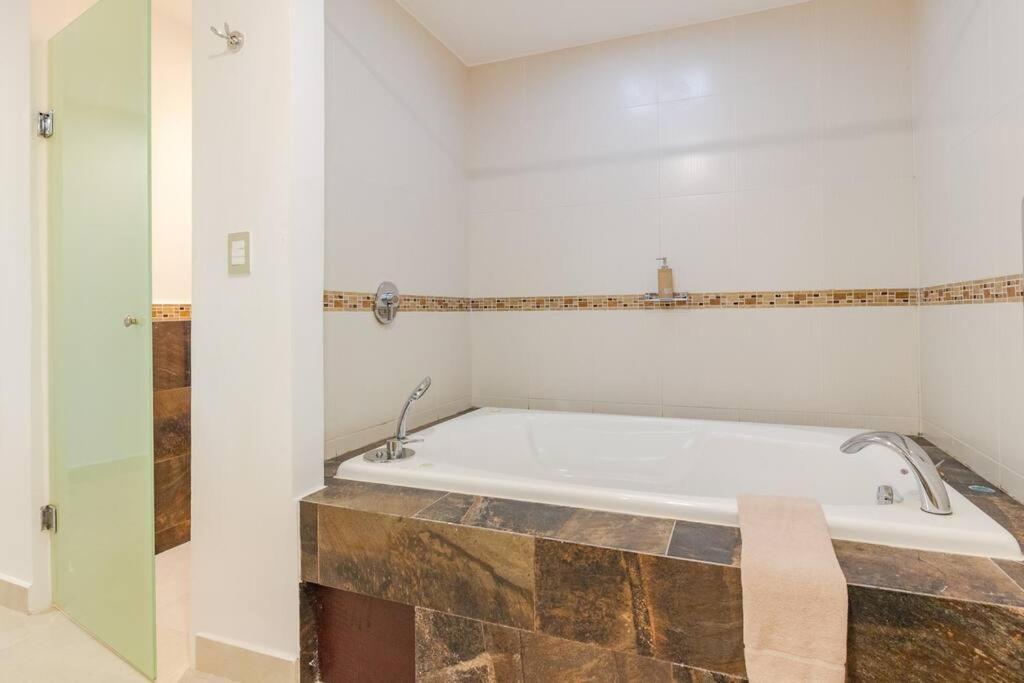 Encantadora Suite Super Amplia En Colibri Pdc Playa del Carmen Eksteriør billede